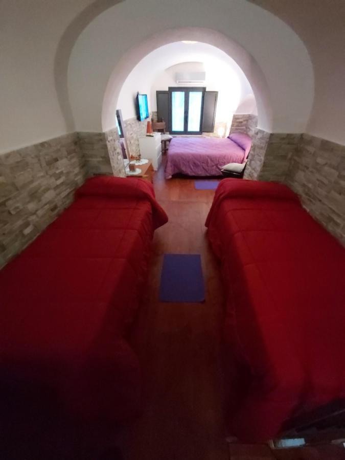 Casa Rosy Otel Caltanissetta Oda fotoğraf