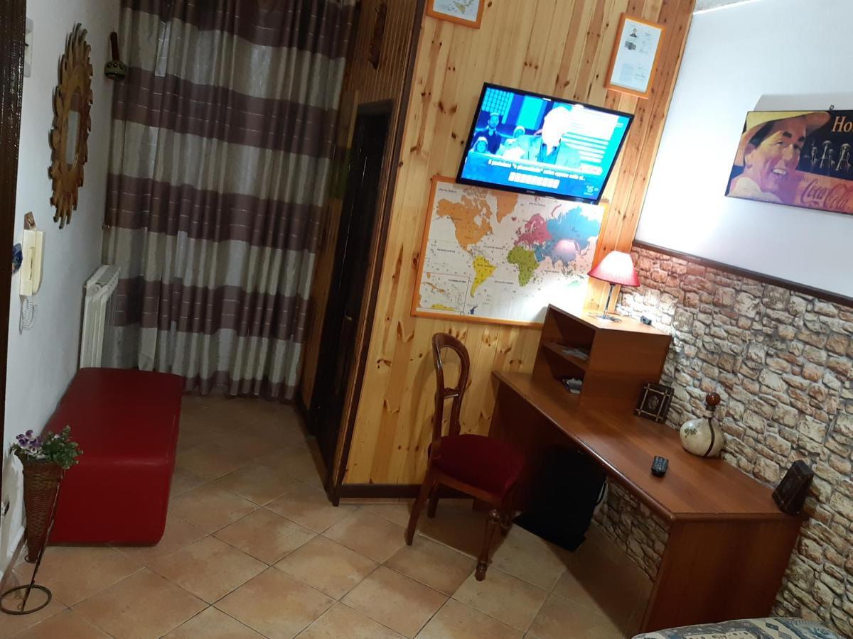 Casa Rosy Otel Caltanissetta Dış mekan fotoğraf