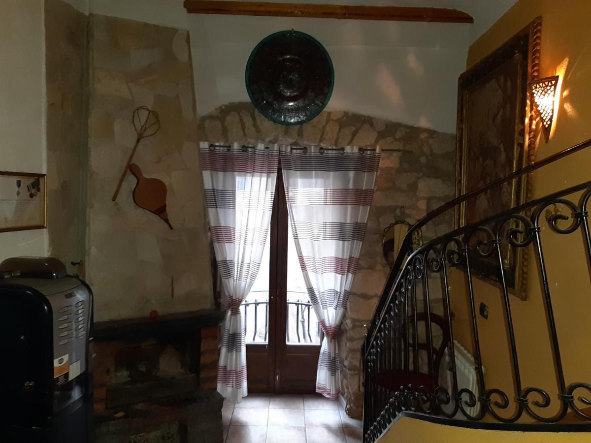 Casa Rosy Otel Caltanissetta Dış mekan fotoğraf